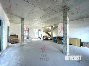 Коттедж 240м², 2-этажный, участок 6 сот.  
