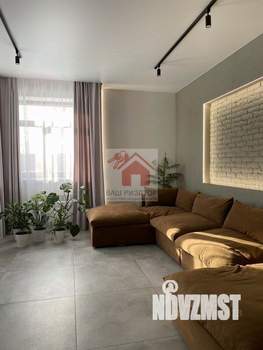 Коттедж 220м², 2-этажный, участок 8 сот.  