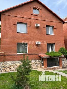 Коттедж 400м², 2-этажный, участок 14 сот.  