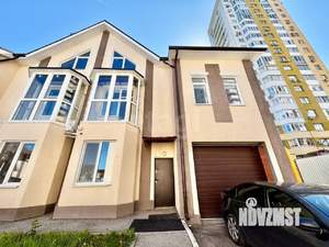 Дом 255м², 3-этажный, участок 15 сот.  