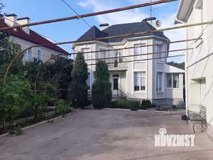 Коттедж 284м², 2-этажный, участок 10 сот.  