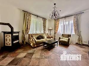 Дом 180м&sup2;, 2-этажный, участок 6 сот.  