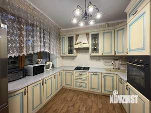 Дом 254м², 3-этажный, участок 3 сот.  