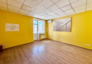 Дом 255м², 3-этажный, участок 15 сот.  