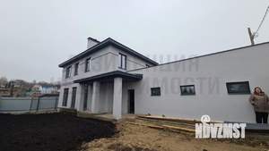 Коттедж 240м², 2-этажный, участок 4 сот.  