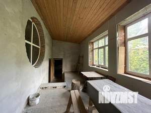 Дом 400м², 2-этажный, участок 8 сот.  