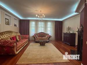 Коттедж 340м², 3-этажный, участок 32 сот.  