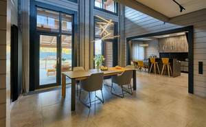 Дом 280м², 2-этажный, участок 14 сот.  