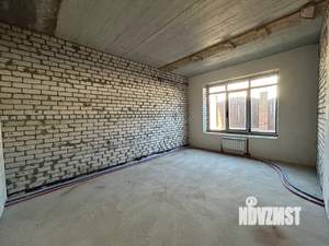 Коттедж 200м², 2-этажный, участок 5 сот.  