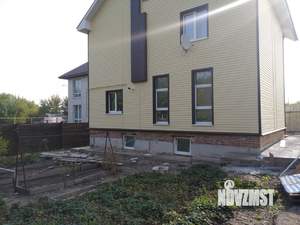 Коттедж 220м², 3-этажный, участок 6 сот.  