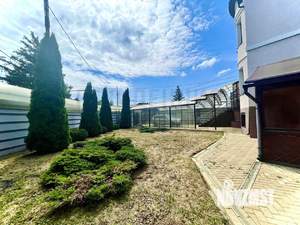 Коттедж 300м², 4-этажный, участок 6 сот.  