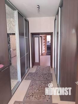 Коттедж 284м², 2-этажный, участок 10 сот.  