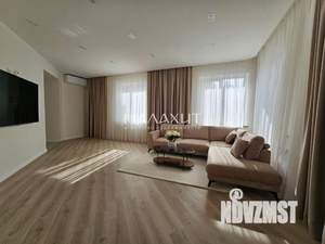 Коттедж 350м², 3-этажный, участок 6 сот.  