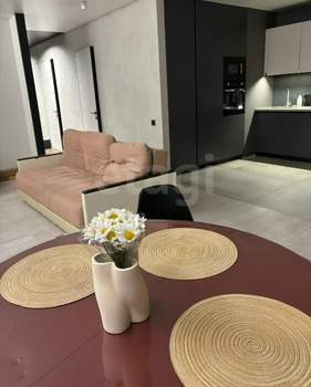 3-к квартира, на длительный срок, 82м2, 3/3 этаж