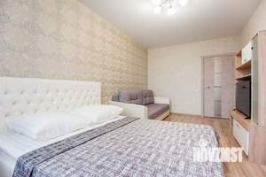 1-к квартира, посуточно, 40м2, 24/24 этаж