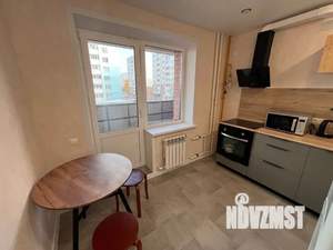 1-к квартира, посуточно, 38м2, 3/9 этаж