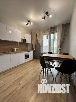 1-к квартира, посуточно, 42м2, 4/25 этаж