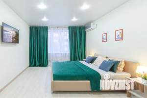 1-к квартира, посуточно, 42м2, 6/10 этаж