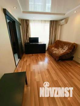 1-к квартира, посуточно, 49м2, 1/1 этаж