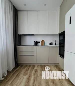 Студия квартира, посуточно, 34м2, 18/25 этаж