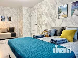 1-к квартира, посуточно, 38м2, 3/3 этаж