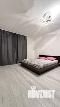 1-к квартира, посуточно, 55м2, 2/10 этаж