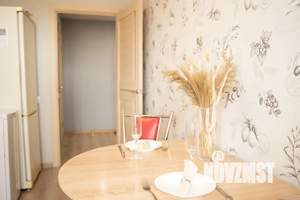 1-к квартира, посуточно, 40м2, 12/27 этаж