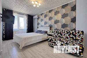 1-к квартира, посуточно, 36м2, 3/3 этаж