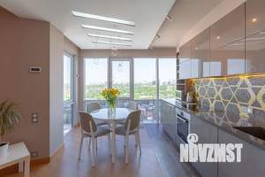 2-к квартира, посуточно, 65м2, 19/19 этаж