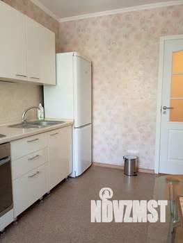 1-к квартира, посуточно, 37м2, 3/9 этаж