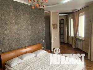 4-к квартира, на длительный срок, 210м2, 8/18 этаж