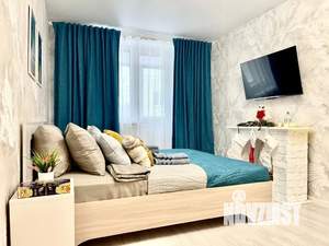 1-к квартира, посуточно, 38м2, 3/3 этаж