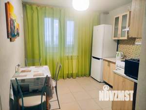 1-к квартира, посуточно, 40м2, 19/27 этаж