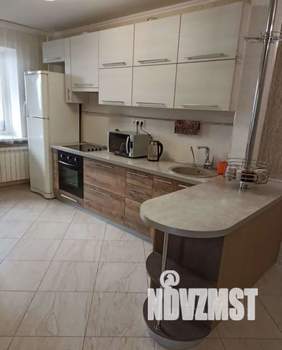 Студия квартира, посуточно, 65м2, 14/18 этаж