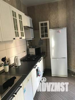 3-к квартира, посуточно, 64м2, 1/2 этаж