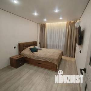 1-к квартира, посуточно, 40м2, 1/16 этаж