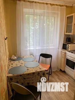 2-к квартира, посуточно, 45м2, 2/5 этаж