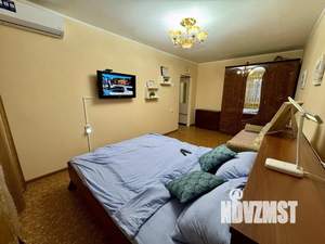 1-к квартира, посуточно, 37м2, 1/1 этаж