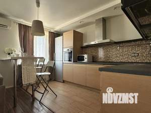 1-к квартира, посуточно, 54м2, 1/1 этаж