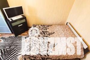 1-к квартира, посуточно, 32м2, 3/3 этаж