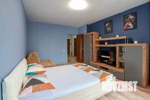 1-к квартира, посуточно, 42м2, 18/25 этаж