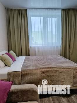 1-к квартира, посуточно, 35м2, 3/3 этаж