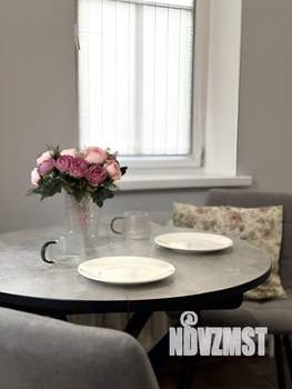 Студия квартира, посуточно, 35м2, 2/2 этаж