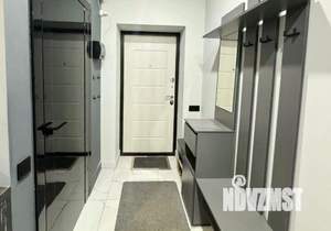 Студия квартира, посуточно, 43м2, 1/3 этаж