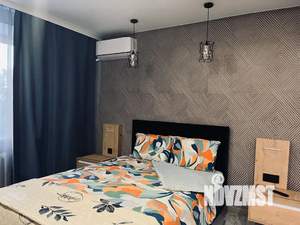 Студия квартира, посуточно, 42м2, 3/20 этаж