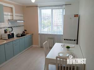 Студия квартира, посуточно, 33м2, 4/24 этаж