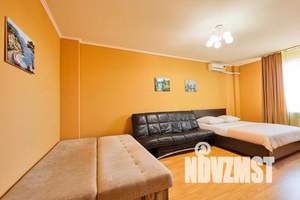 1-к квартира, посуточно, 72м2, 12/22 этаж