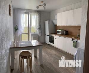 1-к квартира, посуточно, 42м2, 8/25 этаж