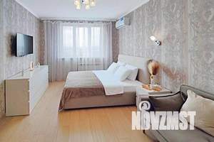 1-к квартира, посуточно, 42м2, 10/19 этаж