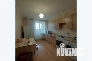 1-к квартира, посуточно, 44м2, 13/18 этаж